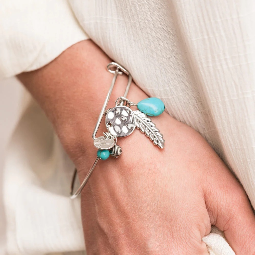❤️‍🔥5/$25❤️‍🔥 Root and Ranch Blue Bracelet